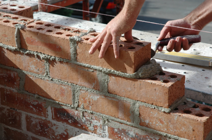 Mūrijamos pastato sienos iš blokelių